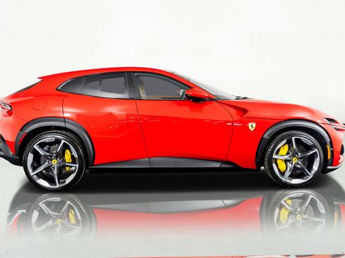 Used 2026 Ferrari Purosangue image 5
