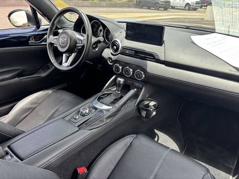 Used 2025 MAZDA MX-5 Miata RF Grand Touring RWD image 12