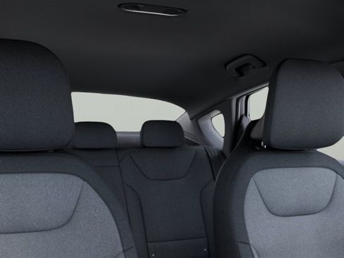 New 2026 Kia K4 FWD image 22