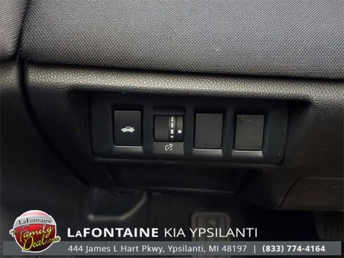 Used 2020 Subaru Legacy Premium image 16