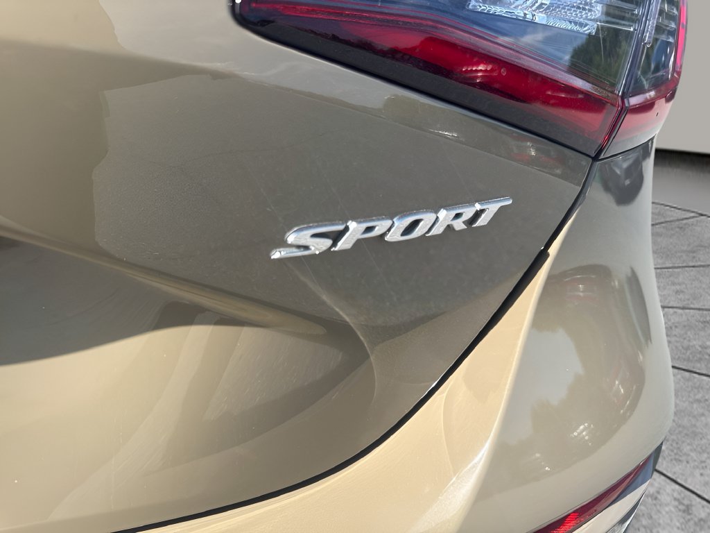 Used 2025 Honda Civic Sport image 25