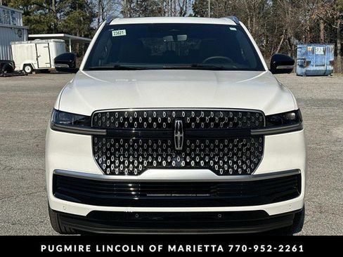 New 2026 Lincoln Navigator L Reserve image 2