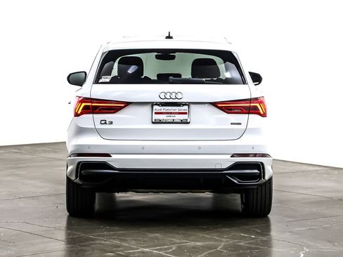 Used 2019 Audi Q3 2.0T Prestige w/ Prestige Package image 4