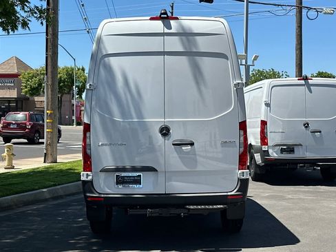 New 2025 Mercedes-Benz Sprinter 2500 image 4
