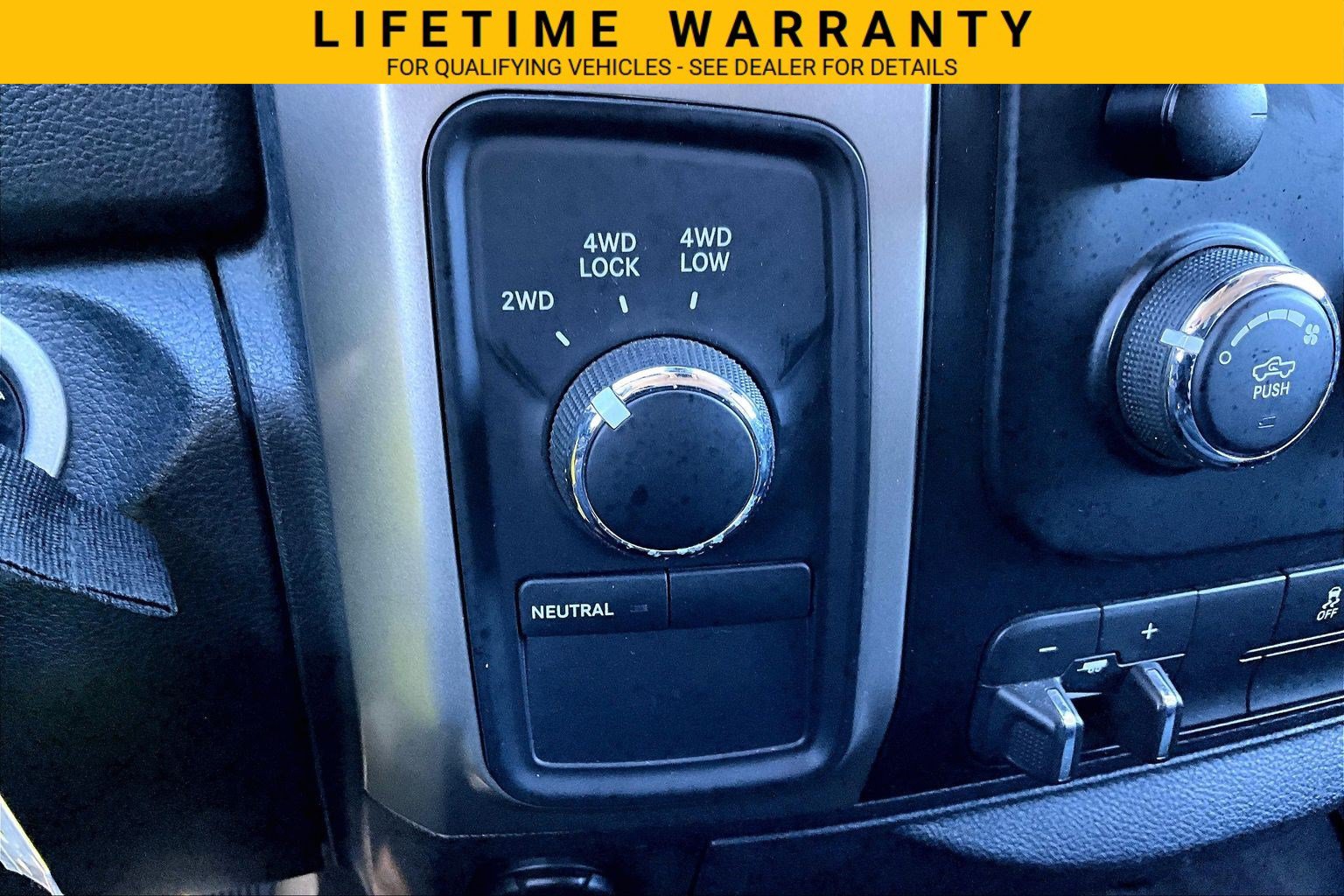 Used 2015 RAM 2500 SLT AWD/4WD image 28