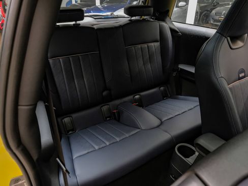Used 2025 MINI Cooper S FWD image 30