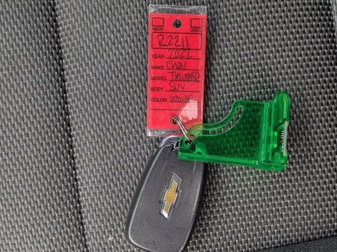 Used 2022 Chevrolet Traverse LT image 40