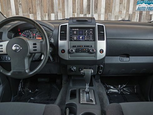 Used 2010 Nissan Xterra Off-Road image 15