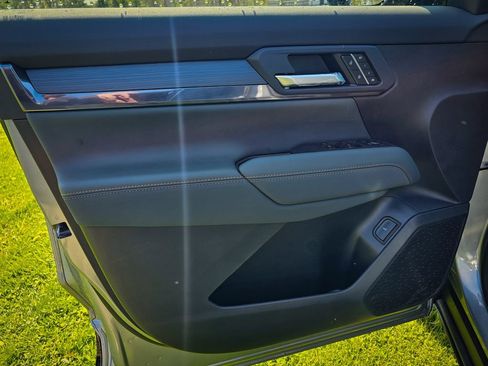 New 2026 GMC Terrain AT4 AWD/4WD image 9