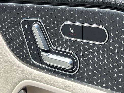 Certified 2026 Mercedes-Benz GLA 250 4MATIC image 33