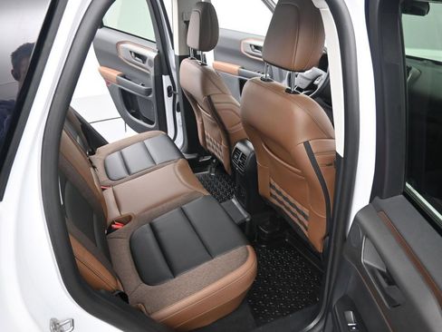 Used 2025 Ford Bronco Sport Outer Banks w/ Outer Banks Tech Package+ image 29