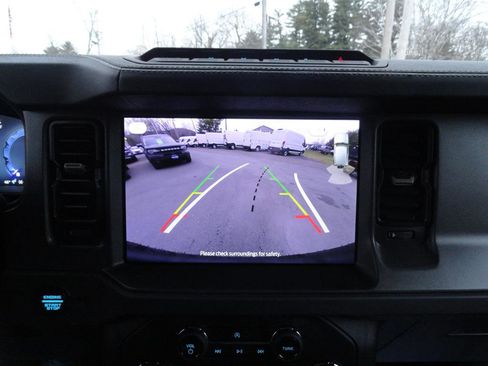 Used 2025 Ford Bronco Badlands w/ Sasquatch Package image 17