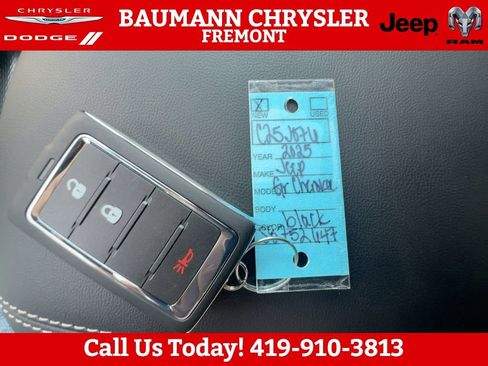 New 2025 Jeep Grand Cherokee L Laredo w/ Trailer Tow Package AWD/4WD image 23