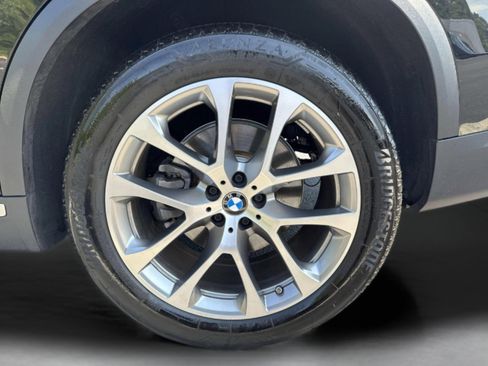 Used 2024 BMW X5 xDrive40i w/ Parking Assistance Package image 30