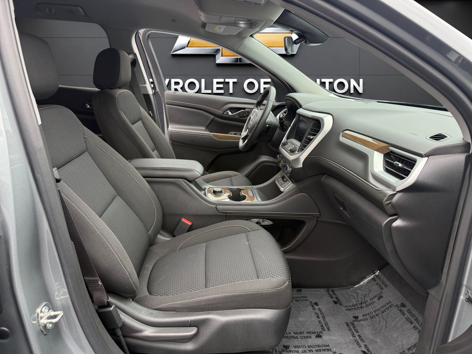 Used 2023 GMC Acadia SLE AWD/4WD image 13