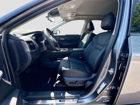 New 2026 Nissan Rogue Platinum w/ Platinum Premium Package AWD/4WD image 9