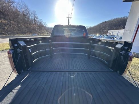 Used 2022 Toyota Tundra Limited w/ TRD Off-Road Package image 23