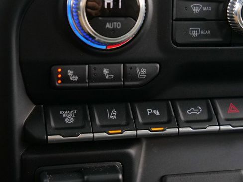 Used 2021 GMC Sierra 3500 Denali w/ Denali Ultimate Package image 15