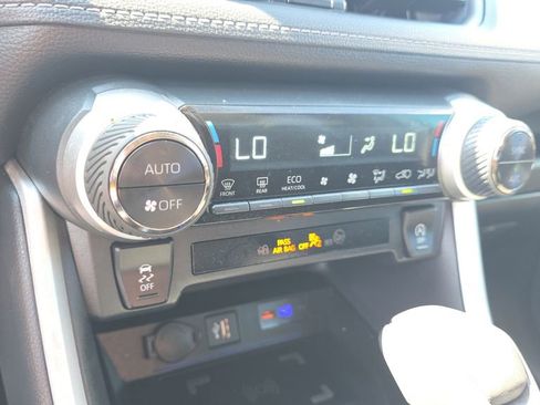 Used 2023 Toyota RAV4 XLE w/ Convenience Package image 20