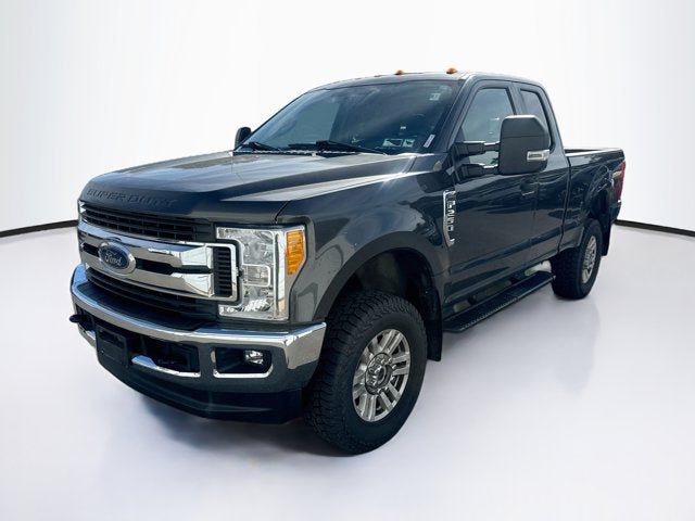 Used 2017 Ford F250 XLT w/ XLT Value Package AWD/4WD image 1