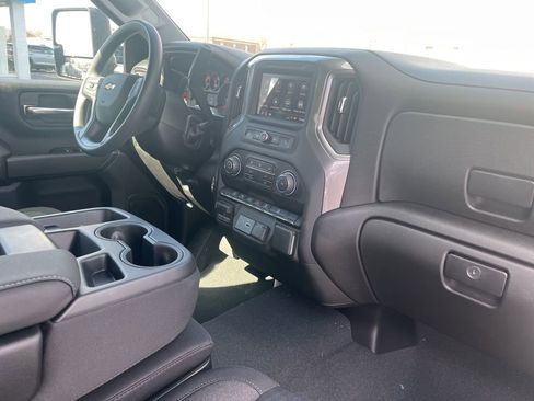 New 2026 Chevrolet Silverado 2500 Custom w/ Custom Value Package AWD/4WD image 28