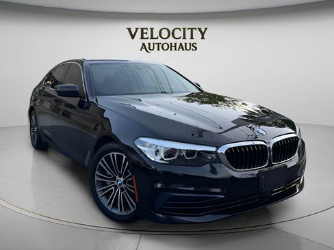 Used 2019 BMW 540i xDrive AWD/4WD image 1