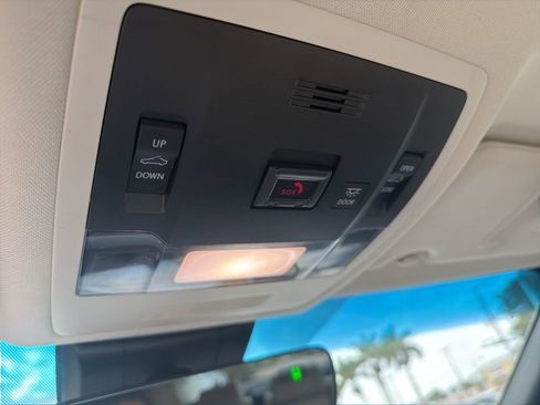 Used 2021 Lexus ES 350 w/ Accessory Package image 23