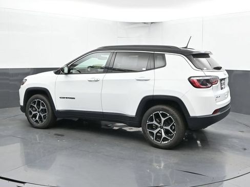 Used 2025 Jeep Compass Limited AWD/4WD image 8