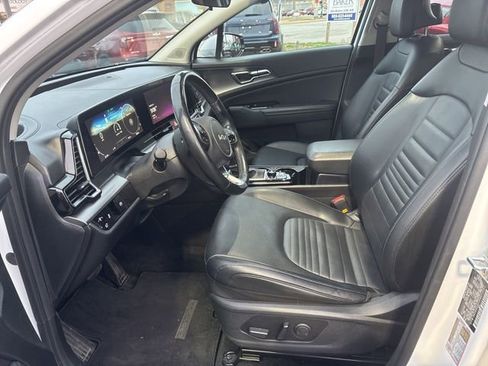 Certified 2023 Kia Sportage SX image 11