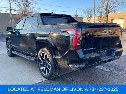 Used 2024 Chevrolet Silverado EV RST image 2