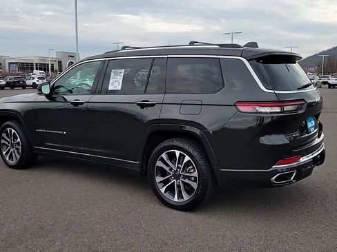 Used 2022 Jeep Grand Cherokee L Overland w/ Advanced Protech Group III image 6