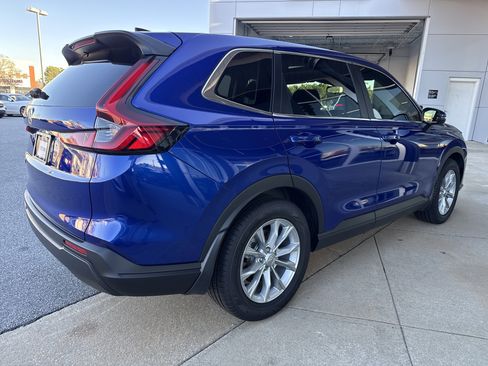 Used 2024 Honda CR-V EX image 10