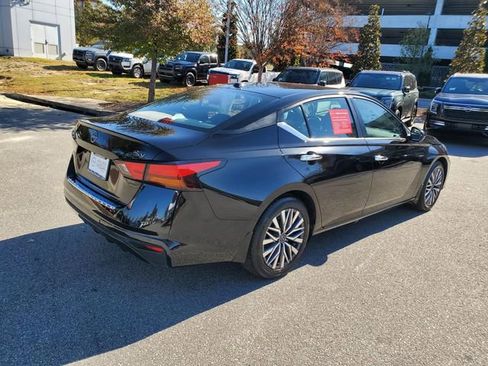 Certified 2023 Nissan Altima 2.5 SV image 4