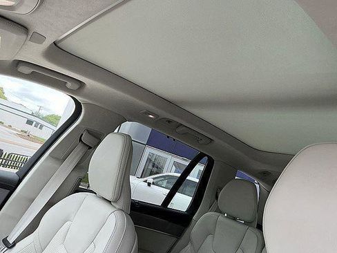 New 2026 Volvo XC90 T8 Ultra w/ Lounge Package AWD/4WD image 17