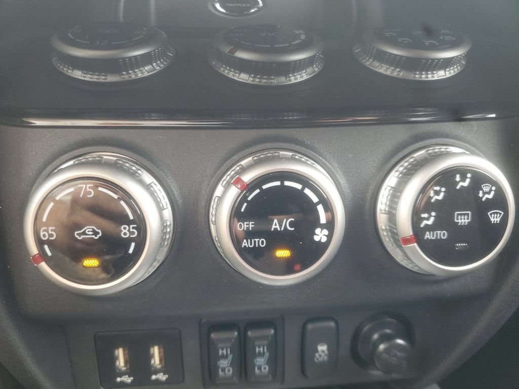 Used 2025 Mitsubishi Outlander Sport LE AWD/4WD image 23