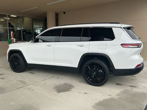 Used 2021 Jeep Grand Cherokee L Limited RWD image 8