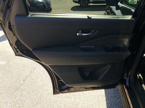 New 2025 Nissan Pathfinder SL image 26