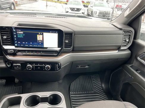 Used 2024 Chevrolet Silverado 3500 LT image 15