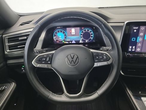 Used 2024 Volkswagen Atlas Cross Sport SE AWD/4WD image 17