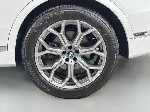 Certified 2023 BMW X7 xDrive40i w/ Premium Package image 33