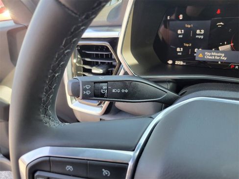 New 2025 GMC Canyon Elevation w/ Technology Package image 16