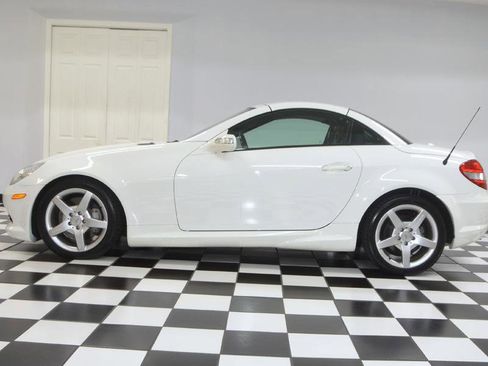 Used 2006 Mercedes-Benz SLK 350 w/ AMG Sport Pkg image 6