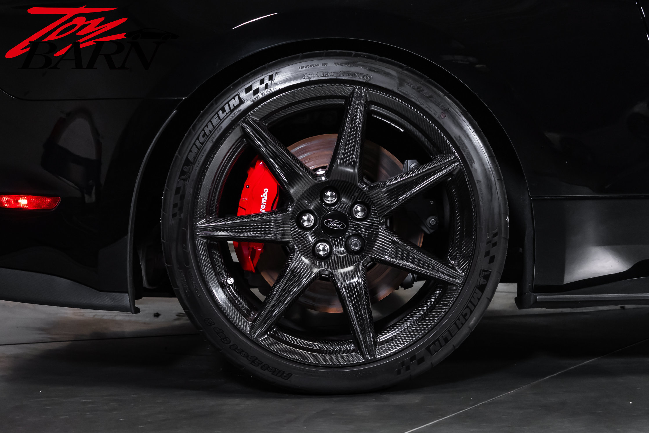 Used 2021 Ford Mustang Shelby GT500 w/ Carbon Fiber Track Pack RWD image 16