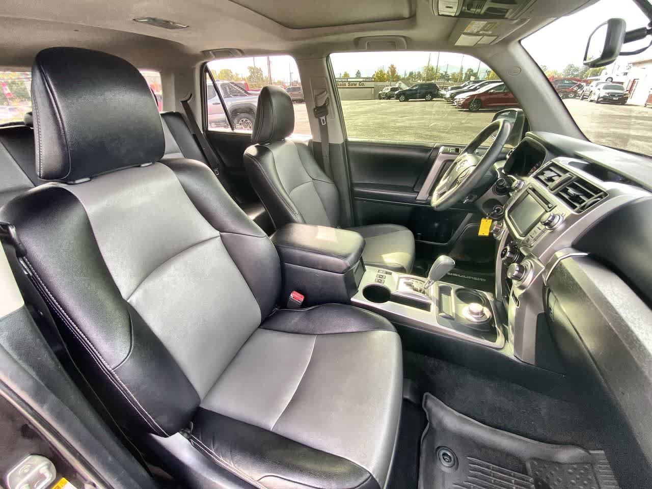 Used 2018 Toyota 4Runner SR5 Premium AWD/4WD image 26