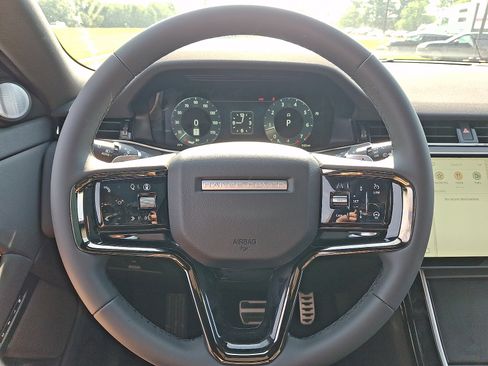 New 2026 Land Rover Range Rover Evoque Hoxton AWD/4WD image 6
