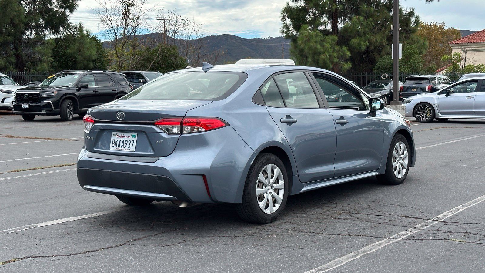 Certified 2020 Toyota Corolla LE FWD image 3
