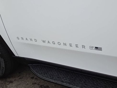 New 2026 Jeep Grand Wagoneer L 4WD image 15