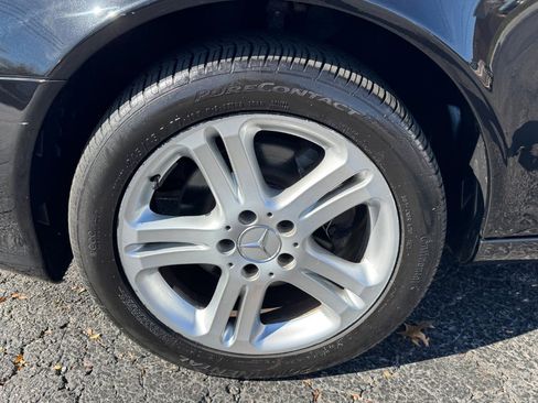 Used 2006 Mercedes-Benz E 350 4MATIC Sedan w/ Sunroof Pkg image 11