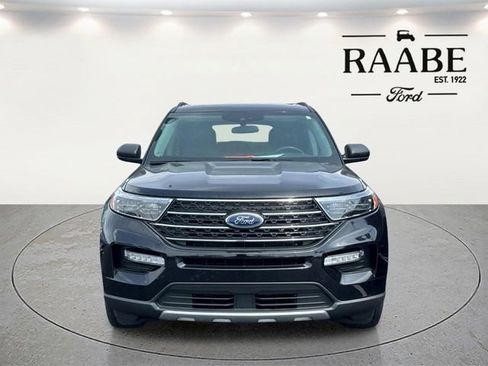 Used 2023 Ford Explorer XLT w/ Equipment Group 202A AWD/4WD image 8