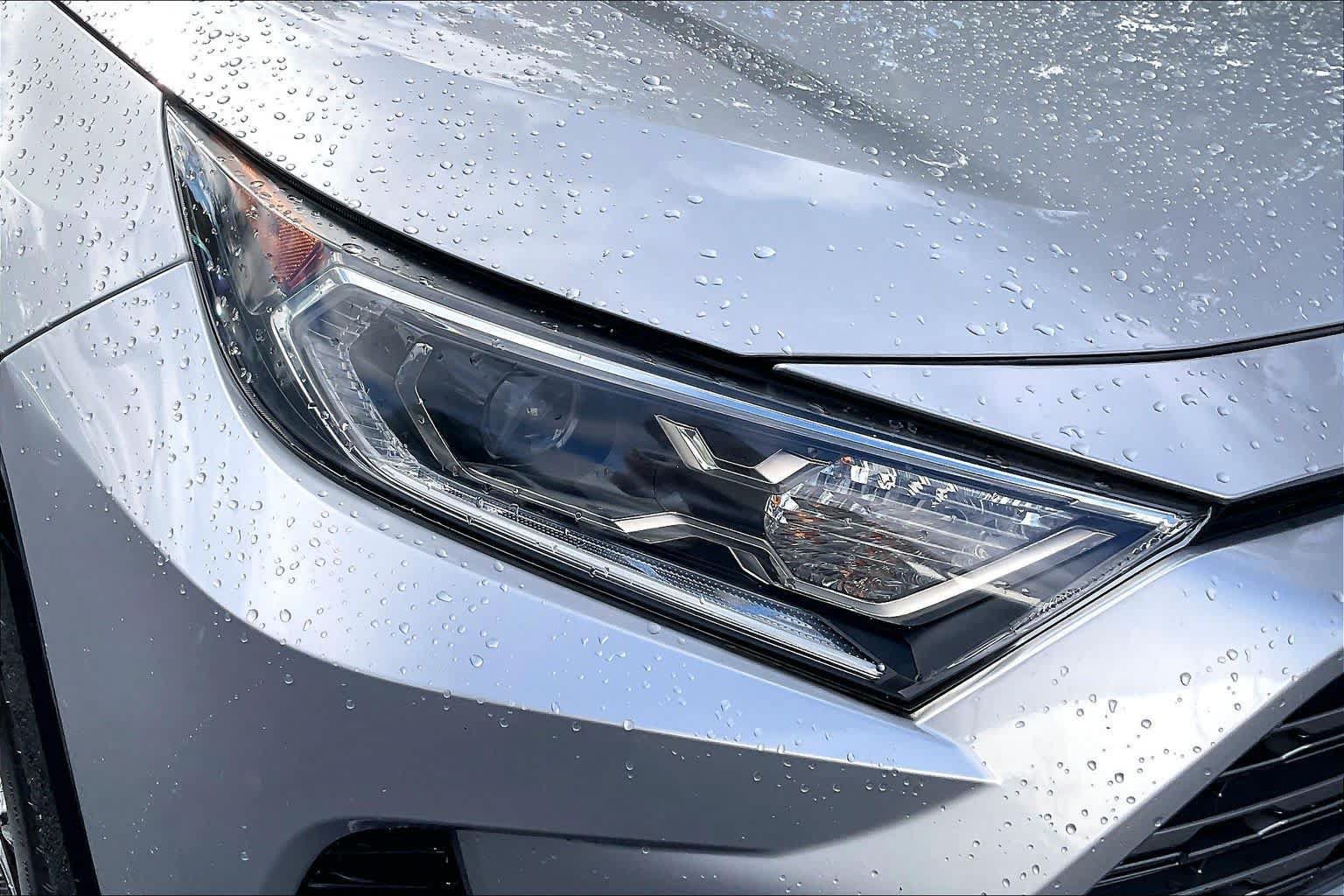 Used 2019 Toyota RAV4 XSE AWD/4WD image 28